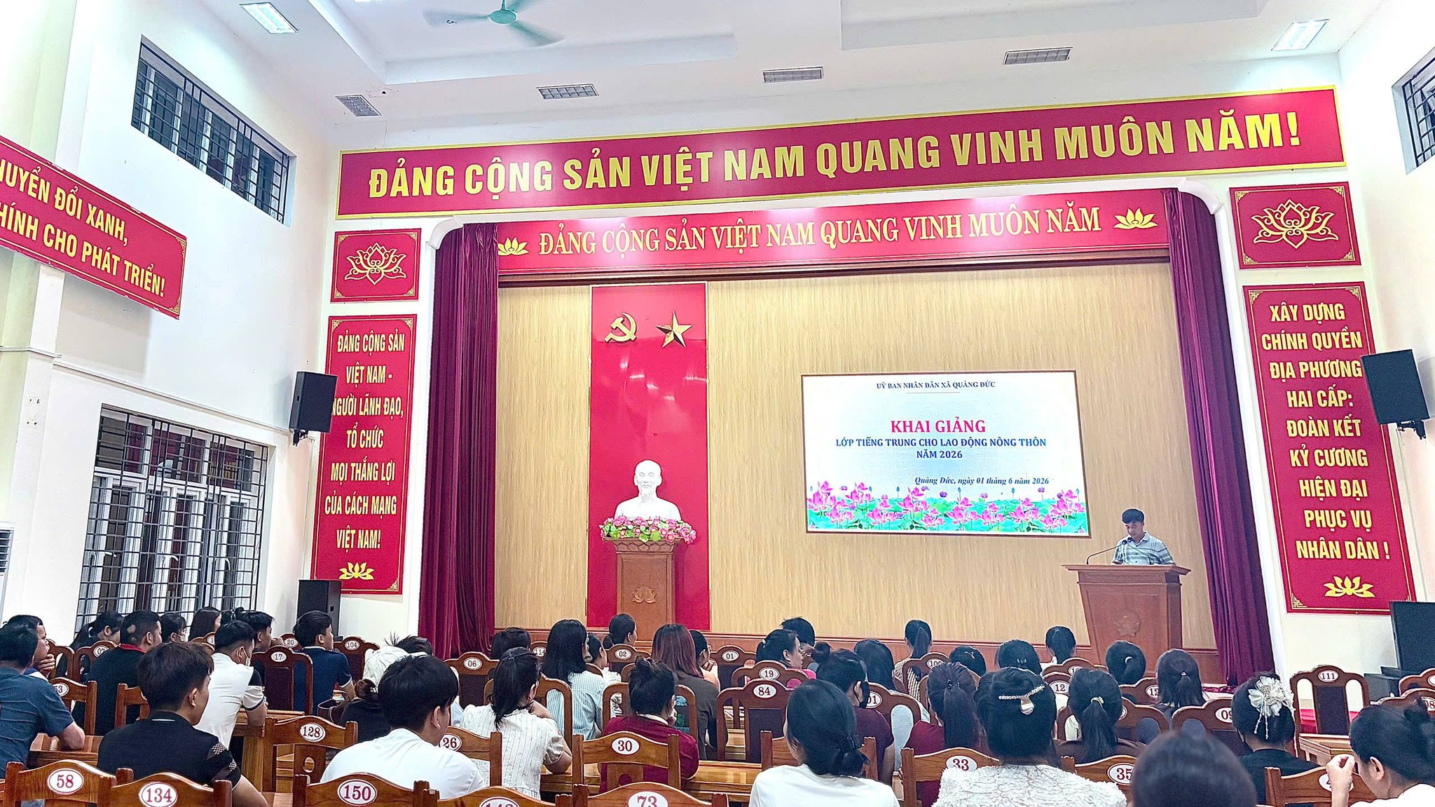 QUẢNG ĐỨC: NÂNG CAO KỸ NĂNG NGOẠI NGỮ, MỞ RỘNG CƠ HỘI VIỆC LÀM CHO NGƯỜI DÂN ĐỊA PHƯƠNG